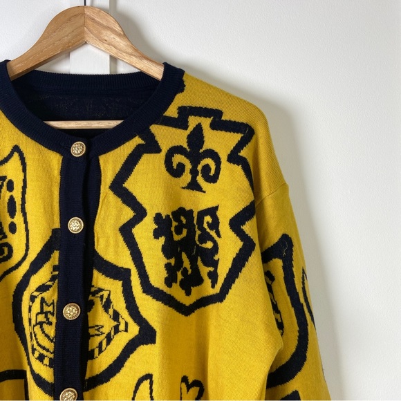 Vintage Virgin Wool Merino Extrafine Yellow Coat of Arms Cardigan - Size 14/16 - Picture 2 of 9